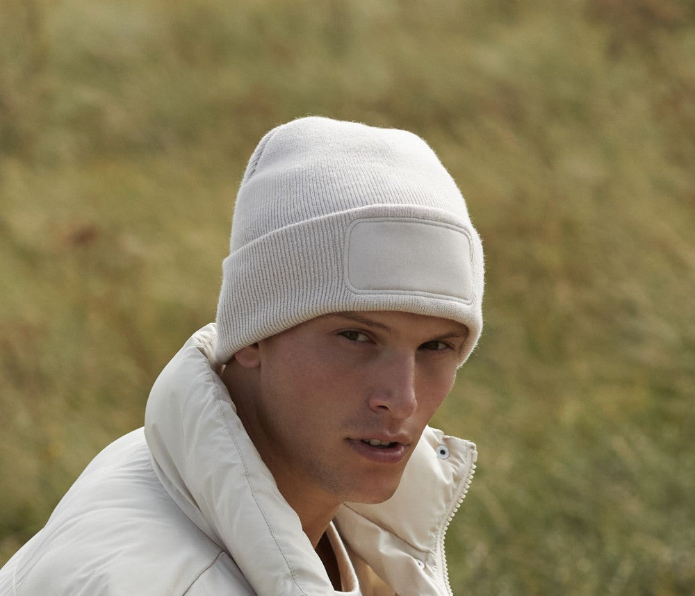 Patch Beanie besticken lassen mit Firmenlogo – Beechfield BF445